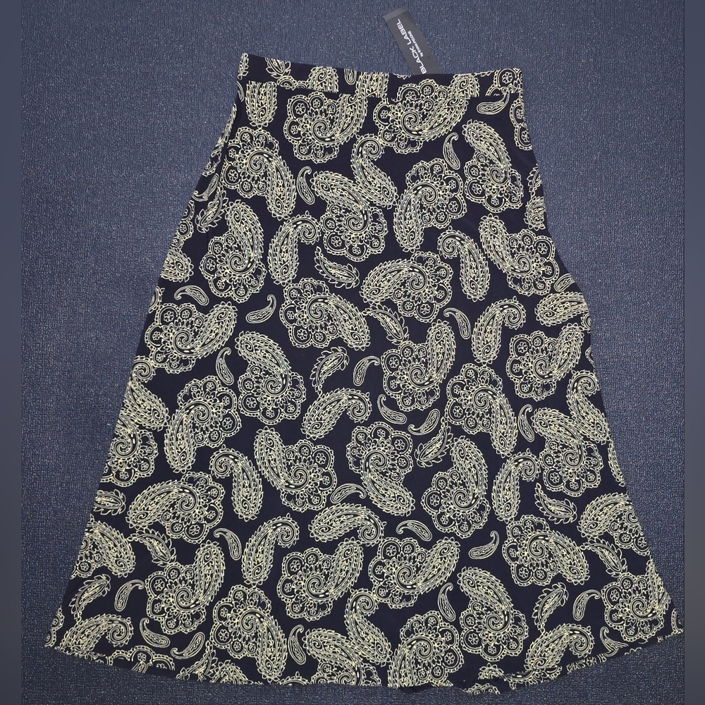Evan-Picone Paisley Skirt Size L Midi Dsrk Navy W/ Lemoncello / Gold pattern